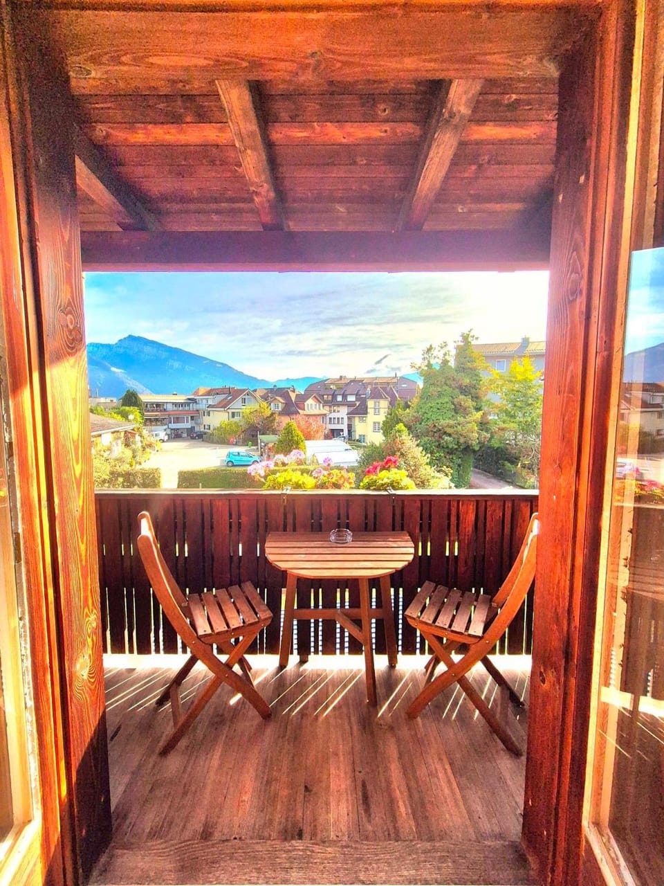 Balcony/Terrace, Bedroom, Mountain view