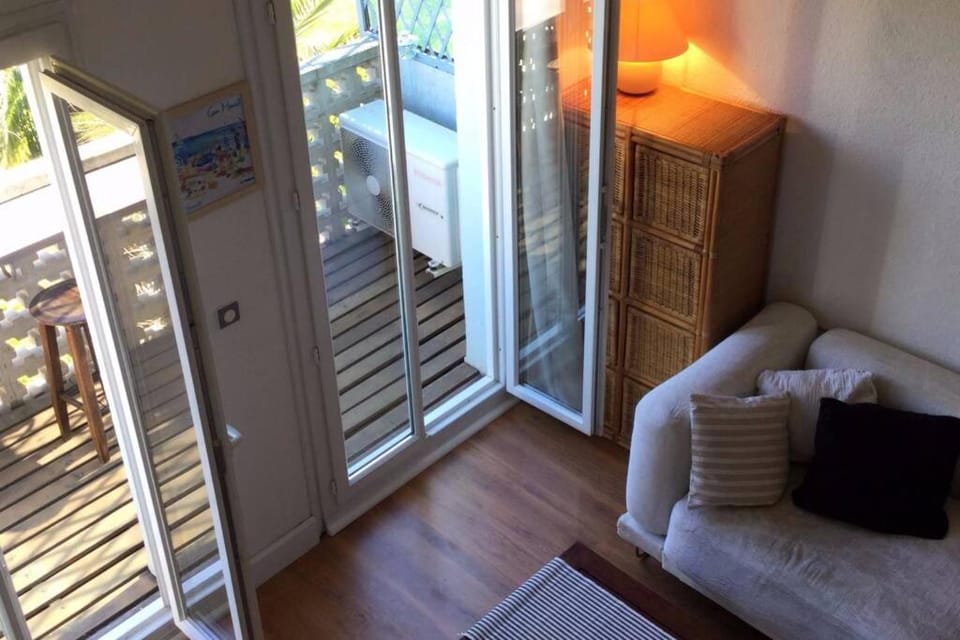Appartement avec terrasse bodega Apartment in Canet-en-Roussillon