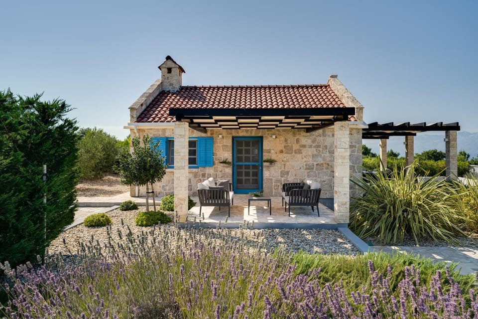 Property building, Patio, Garden