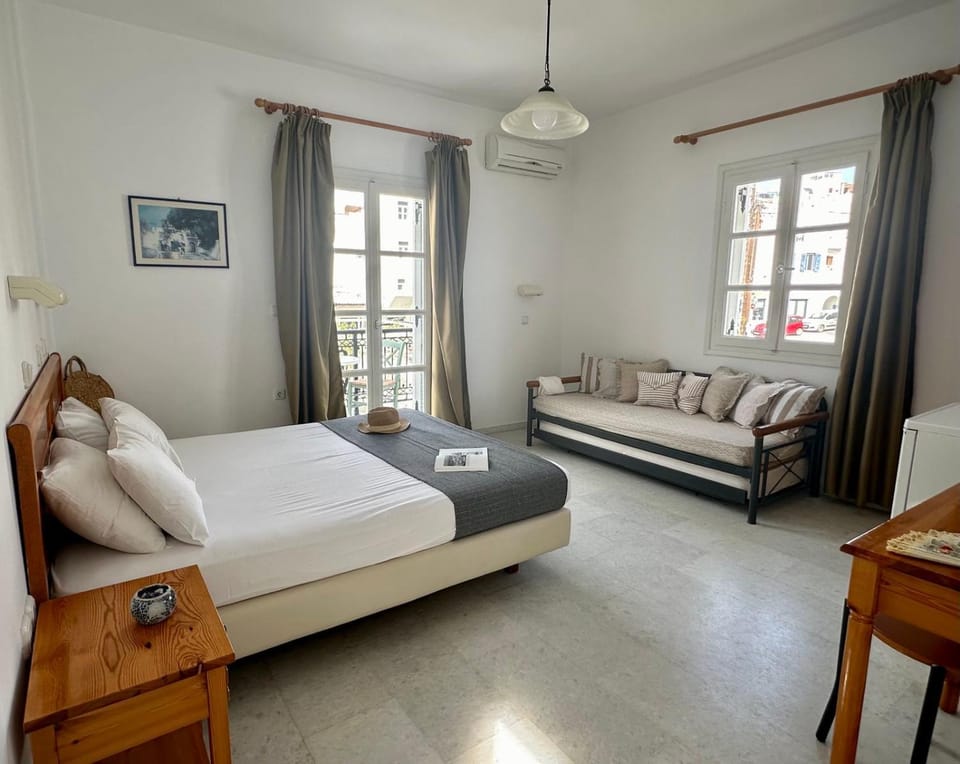 Seating area, Bedroom