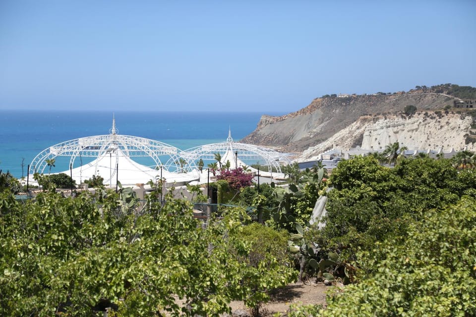 Property building, Nearby landmark, Natural landscape, View (from property/room), Beach, Landmark view, Sea view, Sea view, Quiet street view