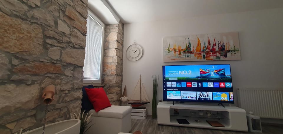 TV and multimedia, Living room