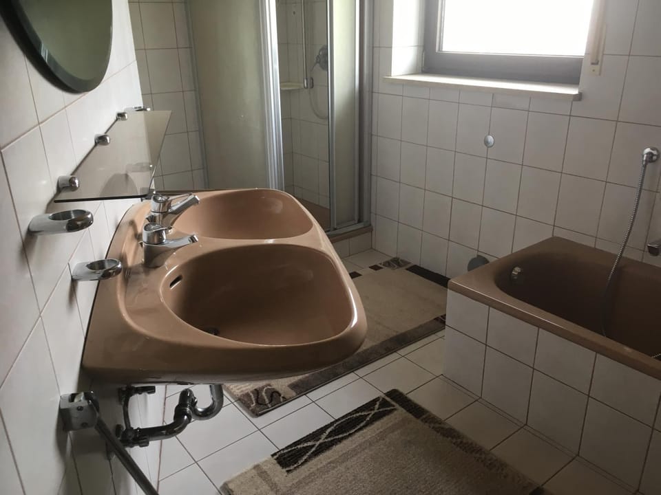 Shower, Bathroom, Bath, towels