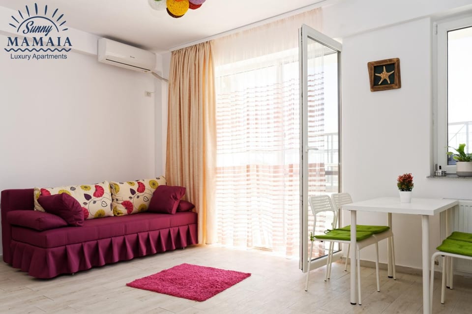 Balcony/Terrace, Living room, Dining area