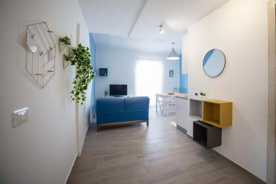 TV and multimedia, Photo of the whole room