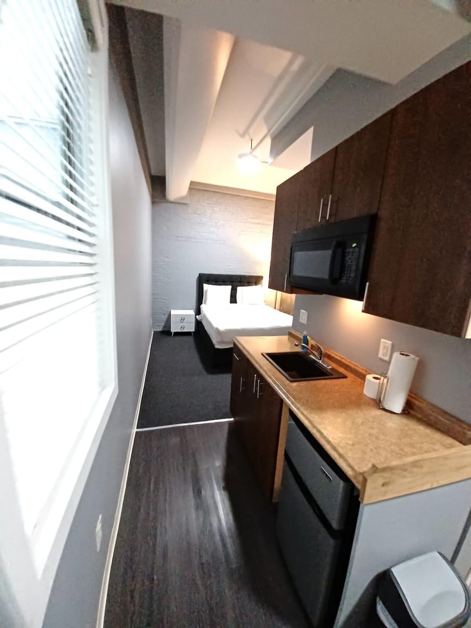 Enjoy Spring Time In Boston 406 Apartment in South Boston