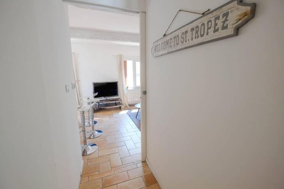 Appartement centre ville St Maxime, plage à pied Apartment in Sainte-Maxime