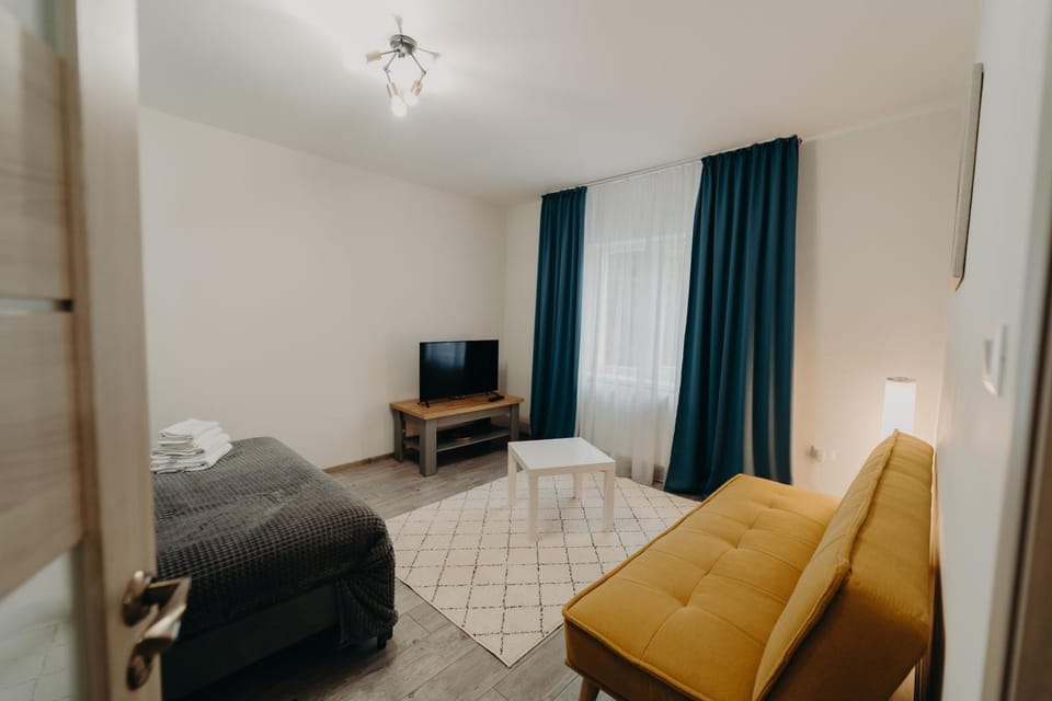 Apartamentul Galben Apartment in Romania