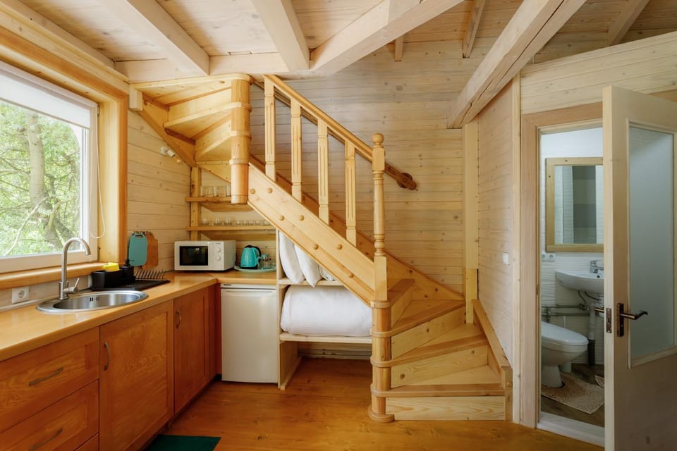 Toilet, Kitchen or kitchenette, minibar, stove