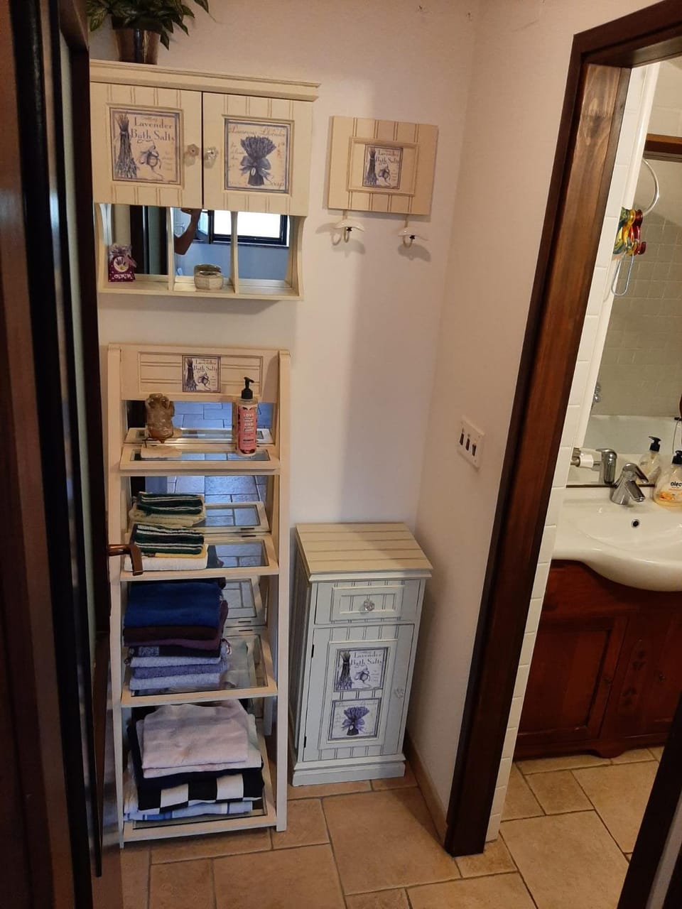 Nice, cosy studio apartment with shared outdoor pool Apartment in Banjole