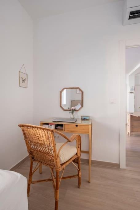 Apartamento frente al mar, luminoso y amplio. Apartment in Almuñécar