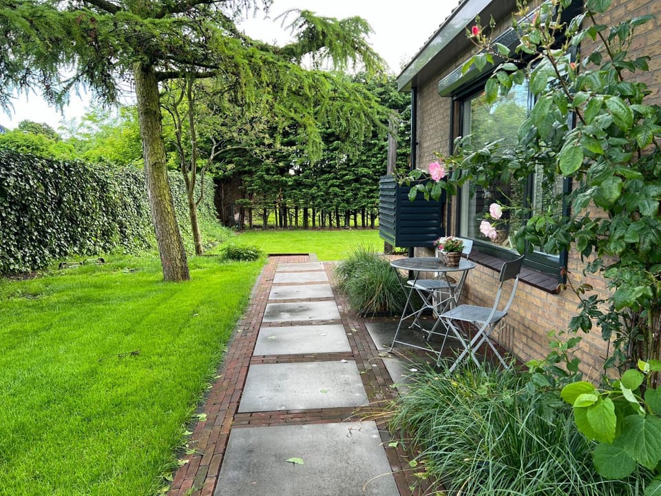 Paauwze Bed and Breakfast in South Holland (province)