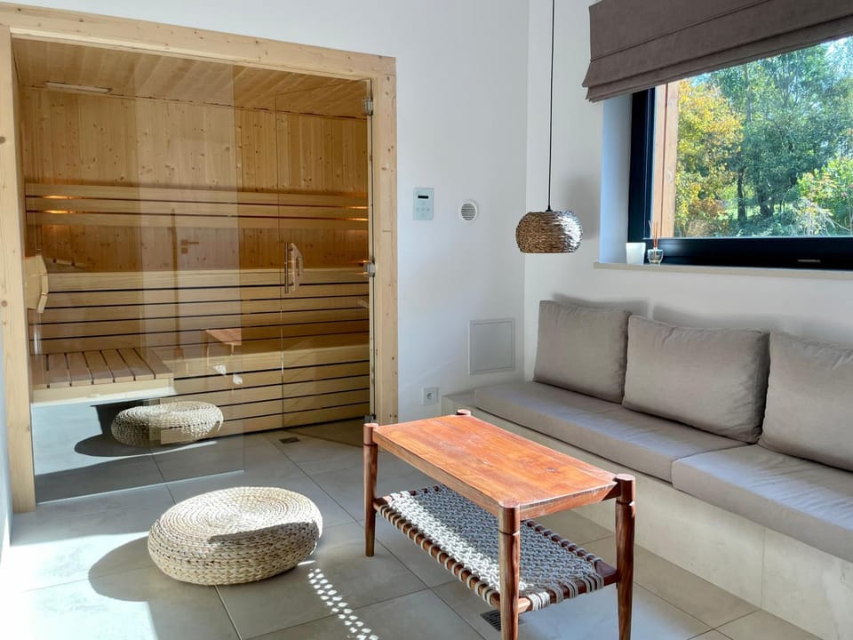 Sauna, Seating area