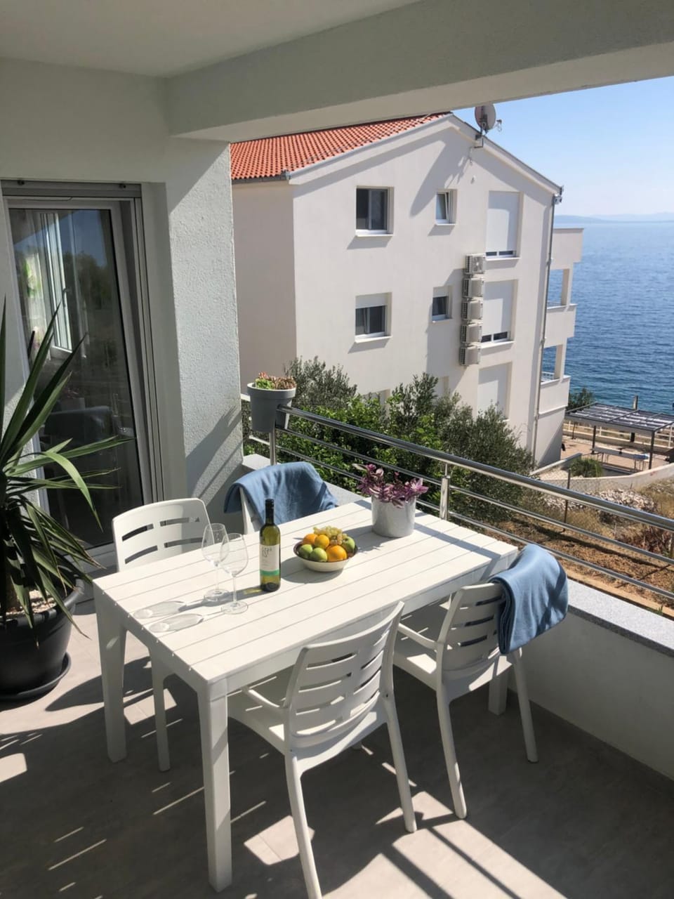 Villa Dani Sea & Pool Apartments Apartment in Okrug Gornji