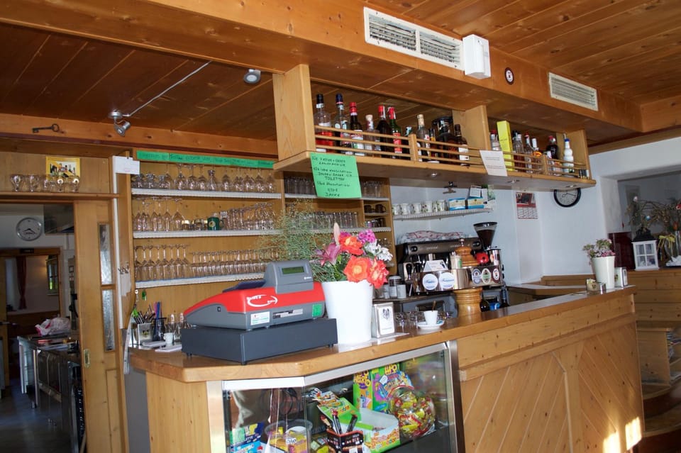 Lounge or bar