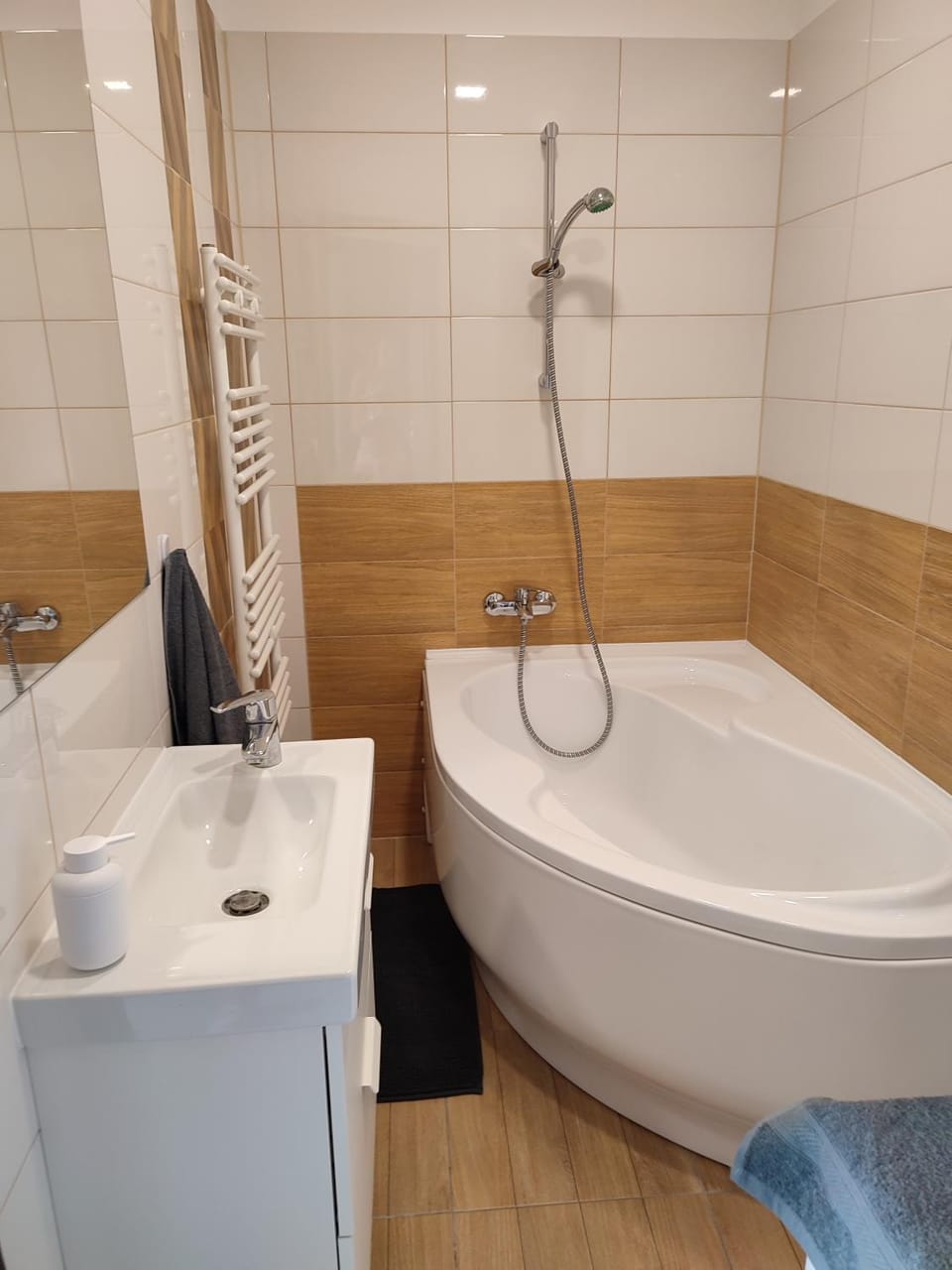 Dévai-LUX Apartman Sárvár Apartment in Hungary