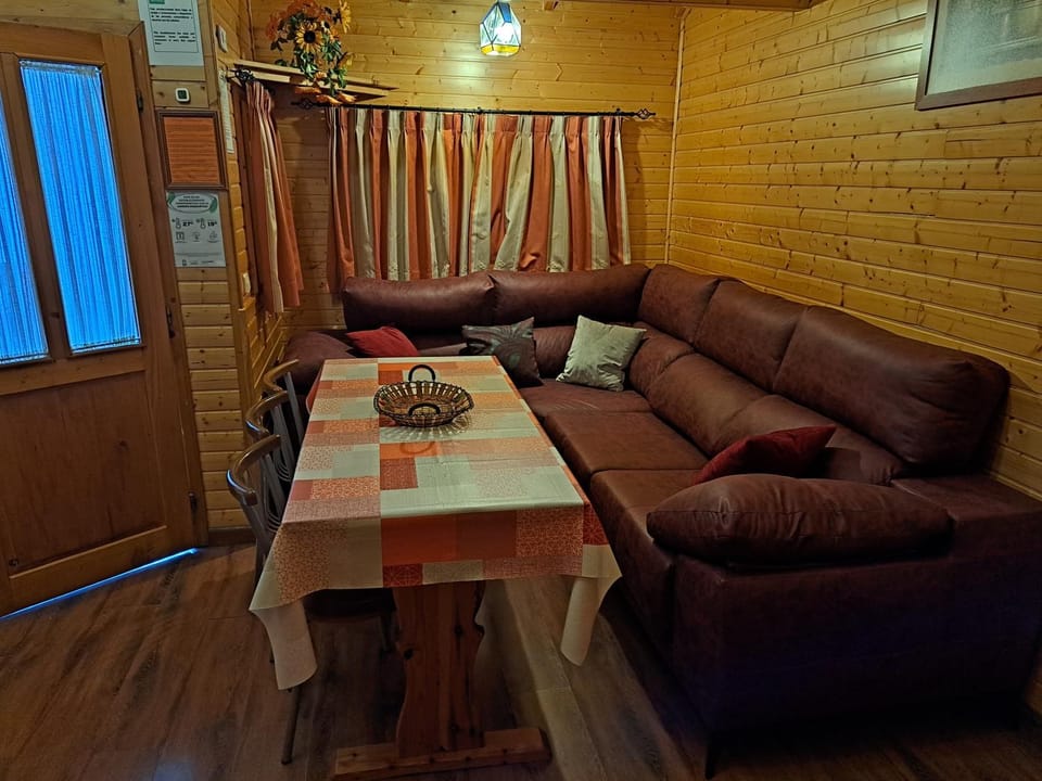 Cabañas de Madera El Rinconcillo Campground/ 
RV Resort in Arroyo Frío