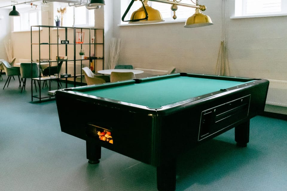 Communal lounge/ TV room