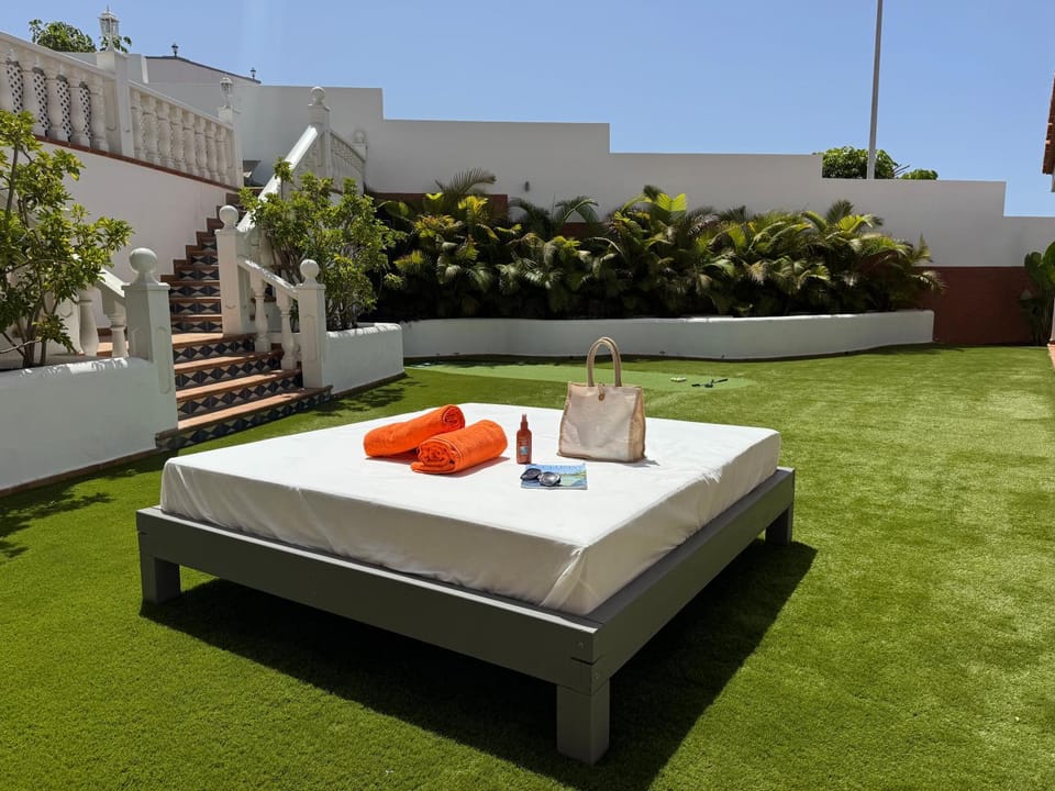 sunbed