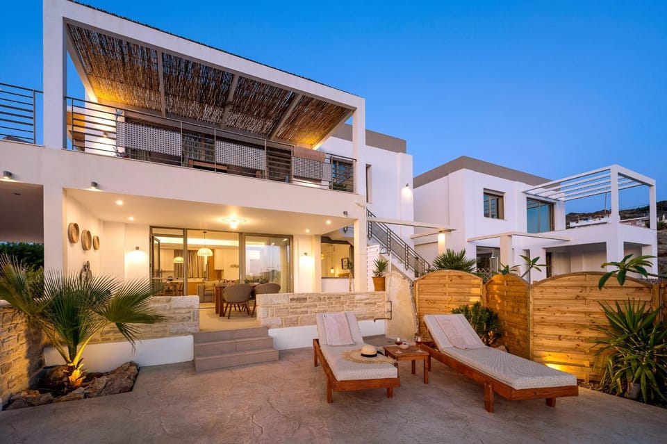 Property building, Patio