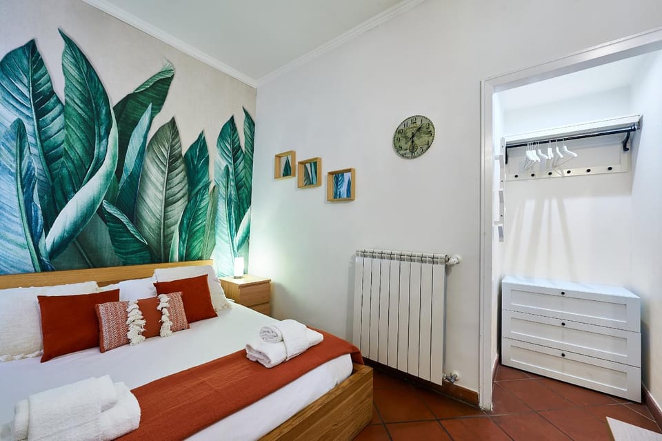 Bed, Photo of the whole room, Bedroom, internet, towels