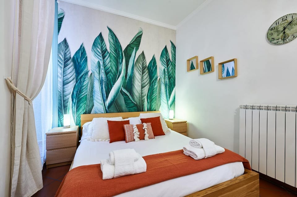 Bed, Photo of the whole room, Bedroom, internet, towels
