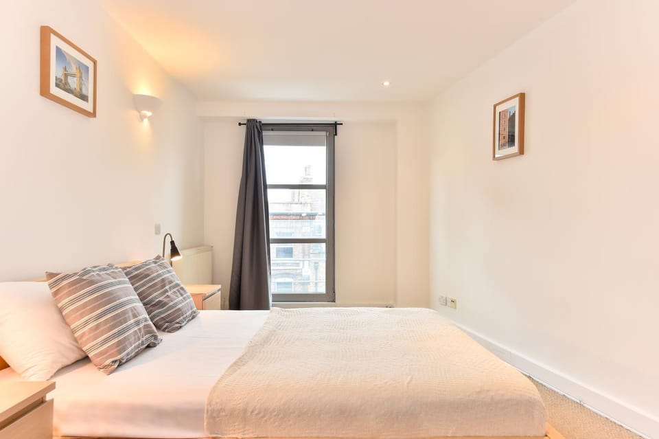Liverpool Street City Living Apartment in London Borough of Islington