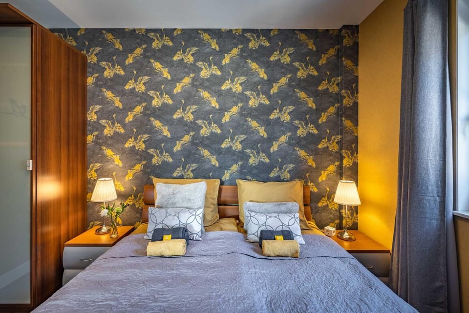 Property building, Bed, Photo of the whole room, Bedroom