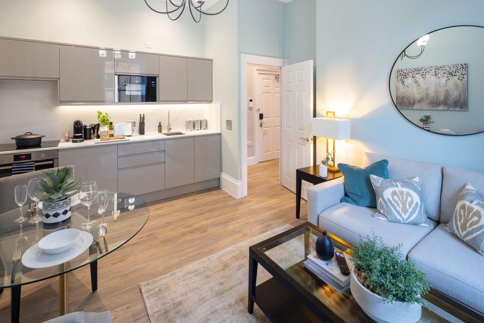 Kitchen or kitchenette, Living room