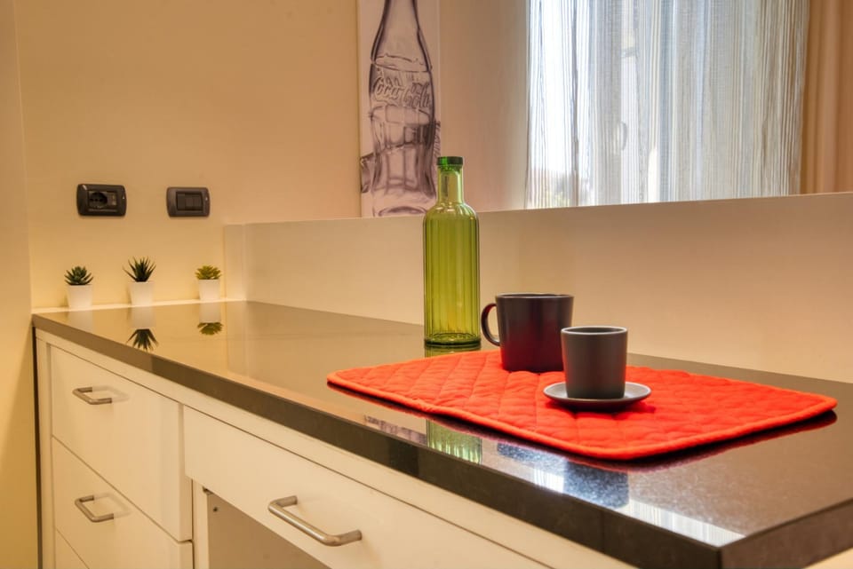 Kitchen or kitchenette, Living room, Seating area