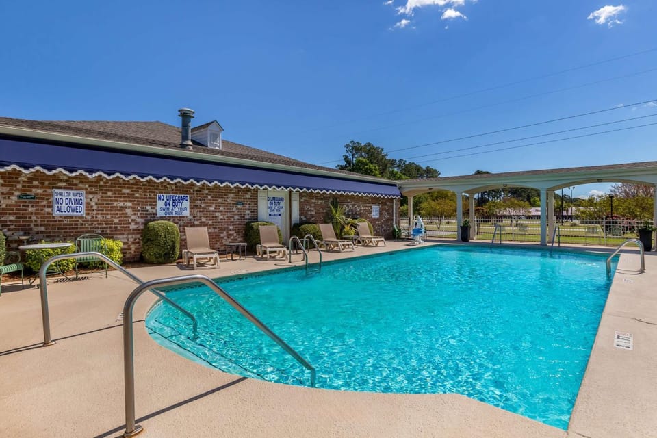 Pool view, Swimming pool, Swimming pool
