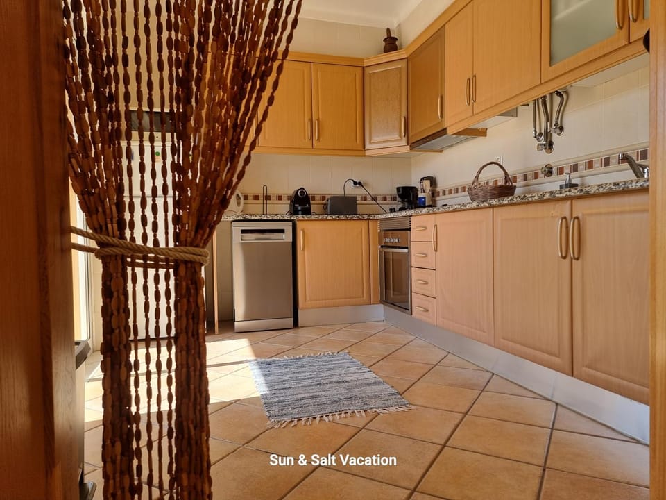 dishwasher, minibar, pet friendly, stove