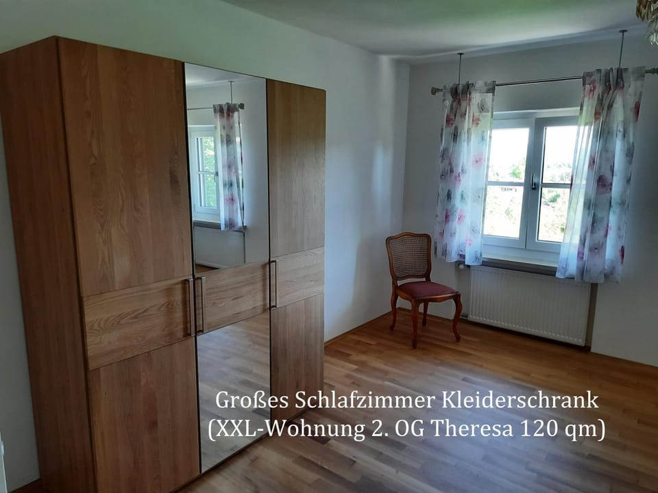 Bedroom, wardrobe