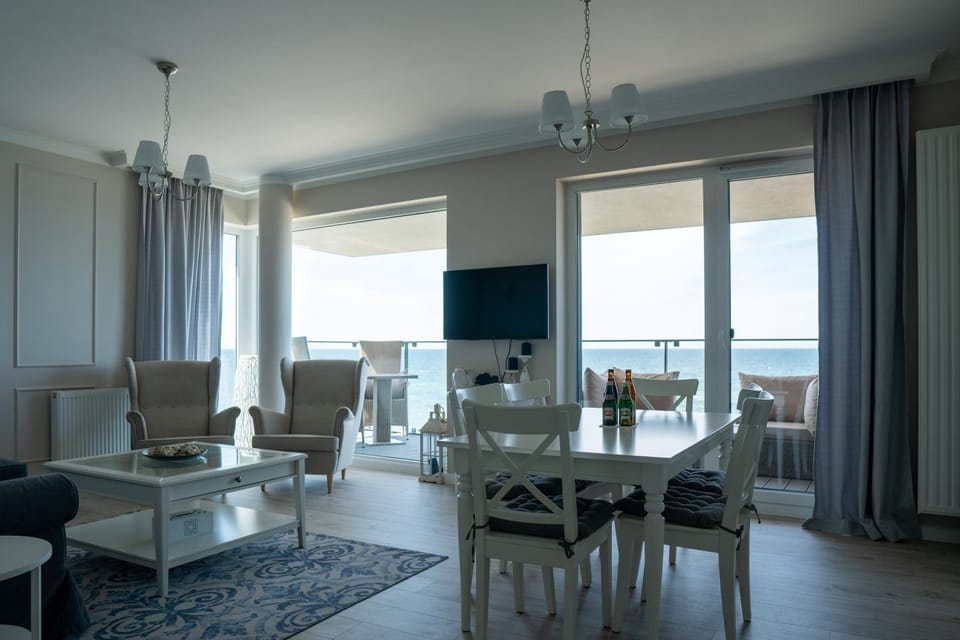 Seaside Premium Apartments Apartament Premium z widokiem na morze SAILOR Apartment in West Pomeranian Voivodeship, Poland