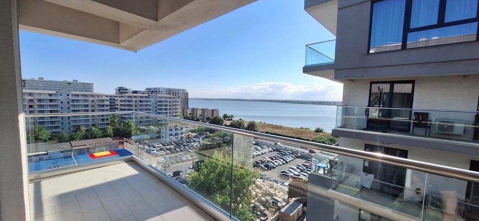 Bird's eye view, View (from property/room), Balcony/Terrace, Living room, Lake view