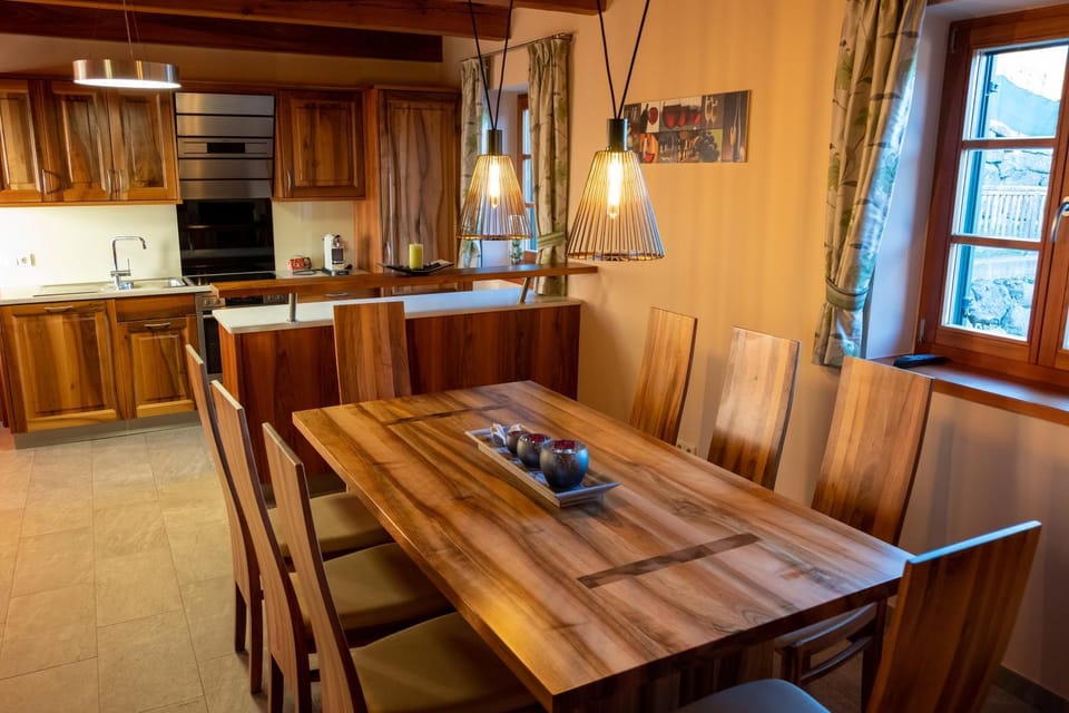 Kitchen or kitchenette, Lounge or bar, Dining area, Communal kitchen