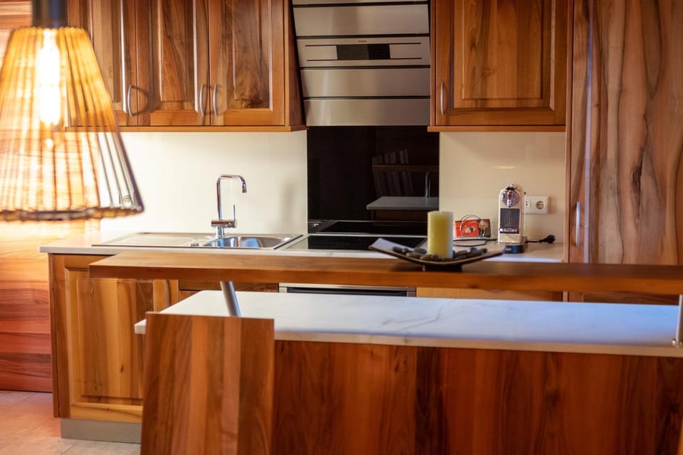 Kitchen or kitchenette, Lounge or bar, Communal kitchen