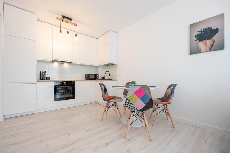 Kitchen or kitchenette, Seating area