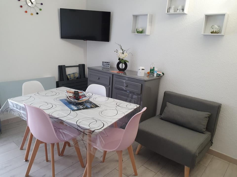 apt cosy, 4 pers, plein centre ville, parking offert Apartment in Bolquère