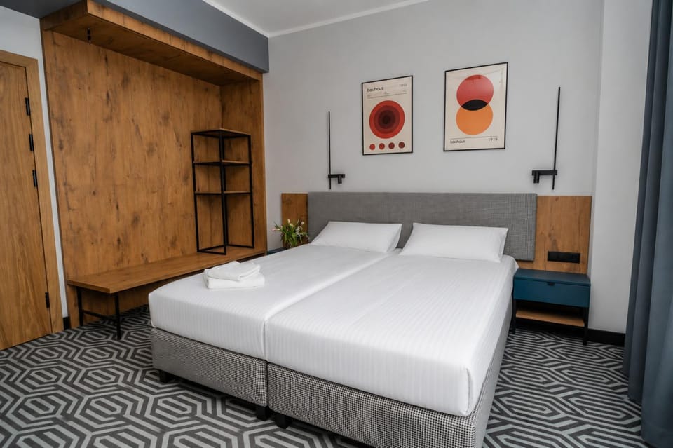 Bed, Photo of the whole room, Bedroom, wardrobe