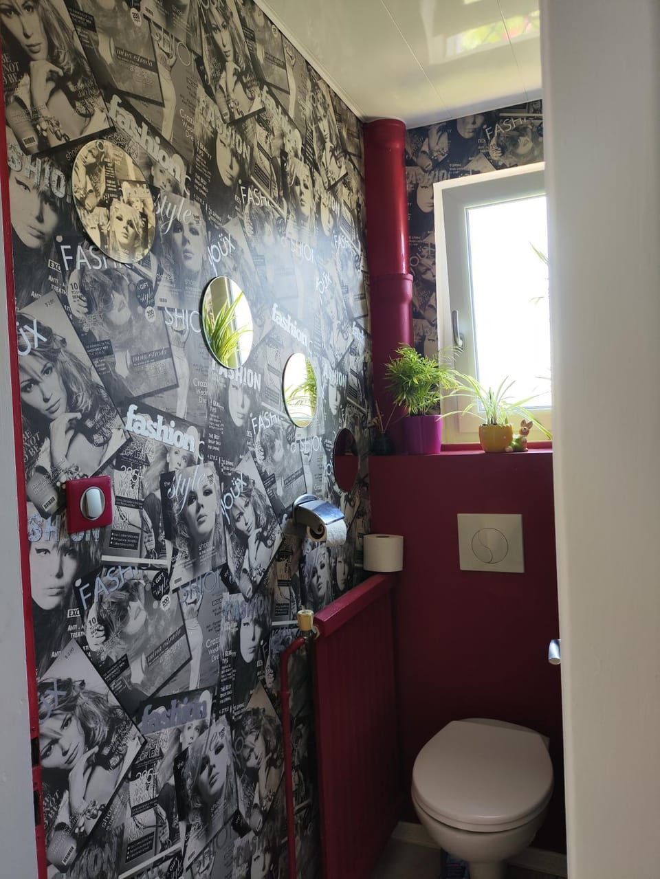 Colmar Room,chambre privée chez l'habitant,parking voiture devant la maison,garage moto et vélo Vacation rental in Colmar