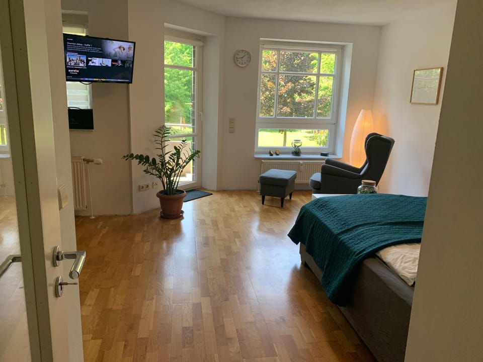 Wohlfühl-Wohnung in gehobener Gegend Apartment in Magdeburg