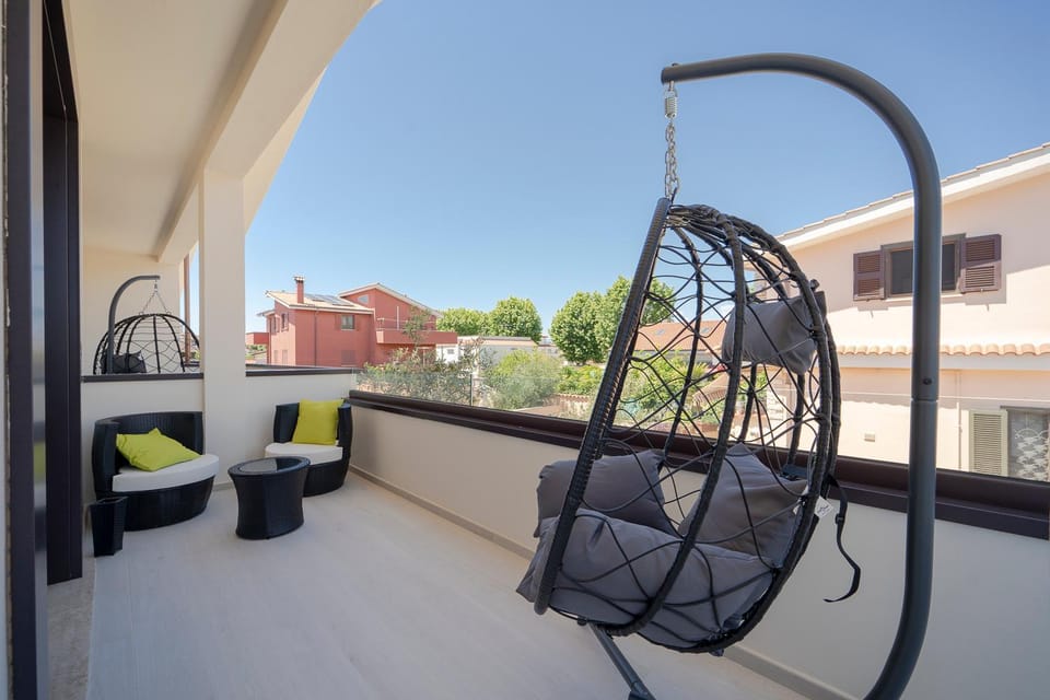 Patio, Day, View (from property/room), Balcony/Terrace, Seating area