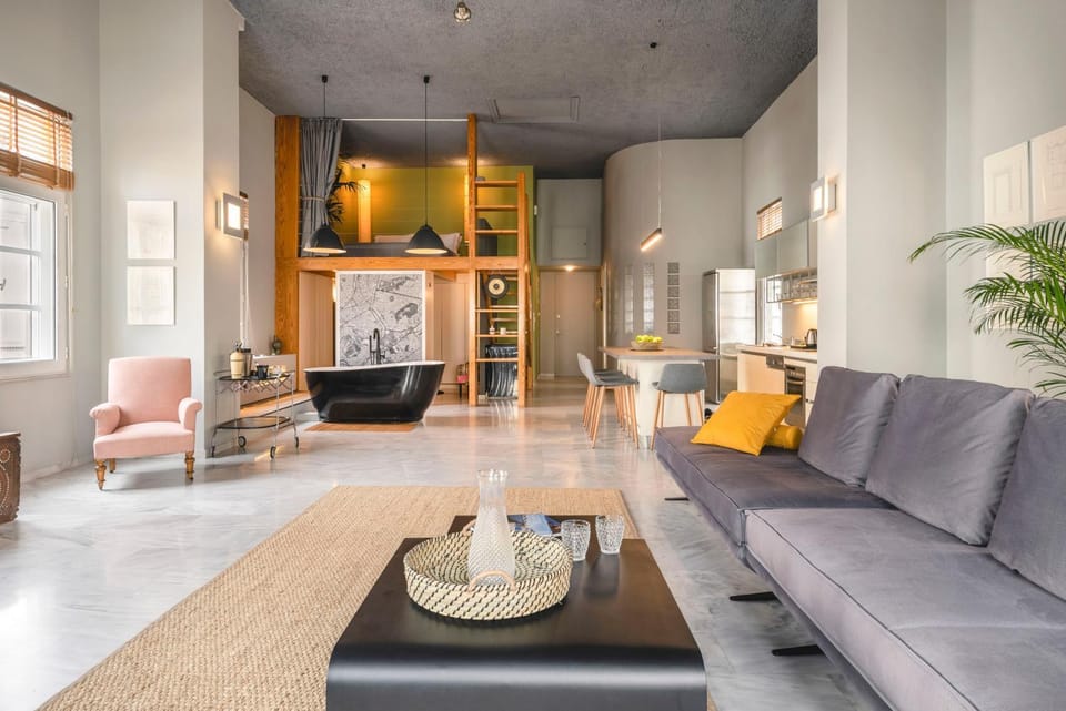 Living room, Seating area