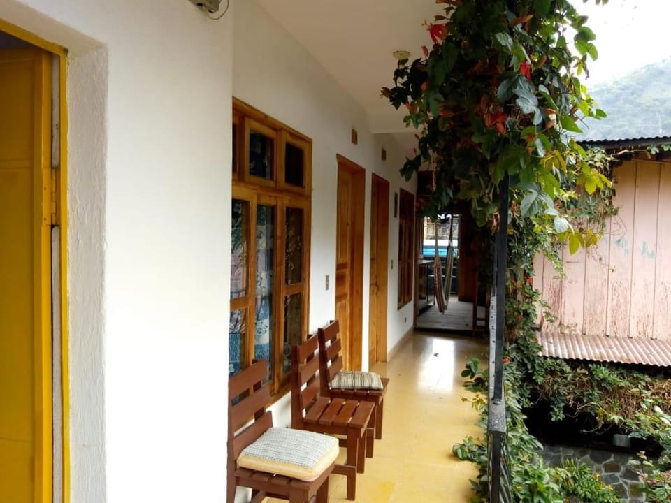 Hostal Mario's Rooms Hotel in Panajachel