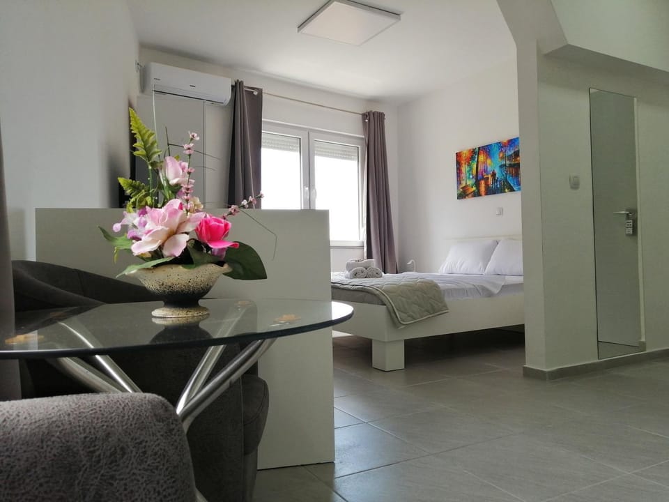 Living room, Bedroom