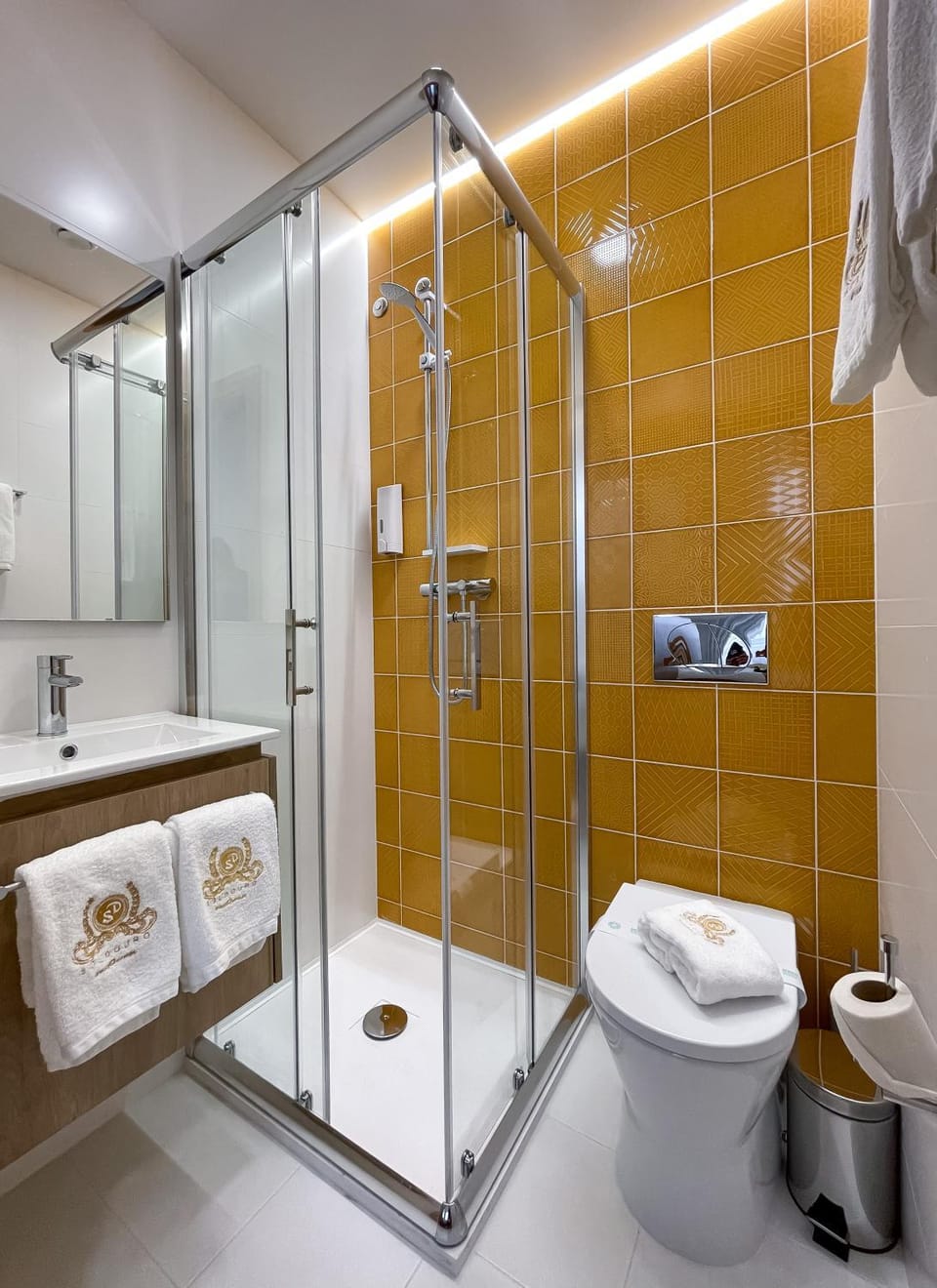 Soldouro Train Suites Inn in Aveiro