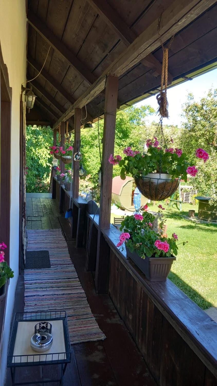 Balcony/Terrace, Balcony/Terrace