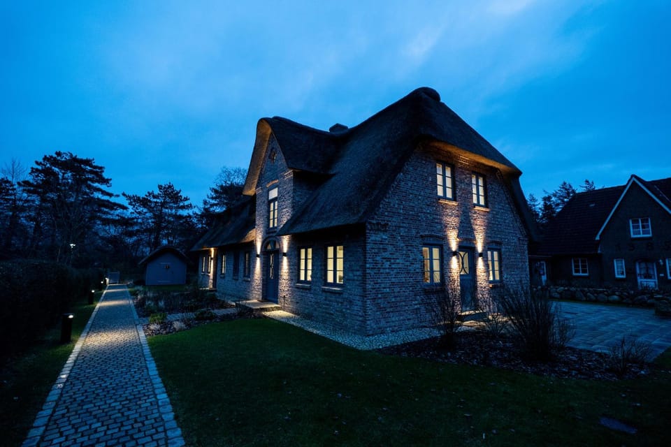 Property building, Night
