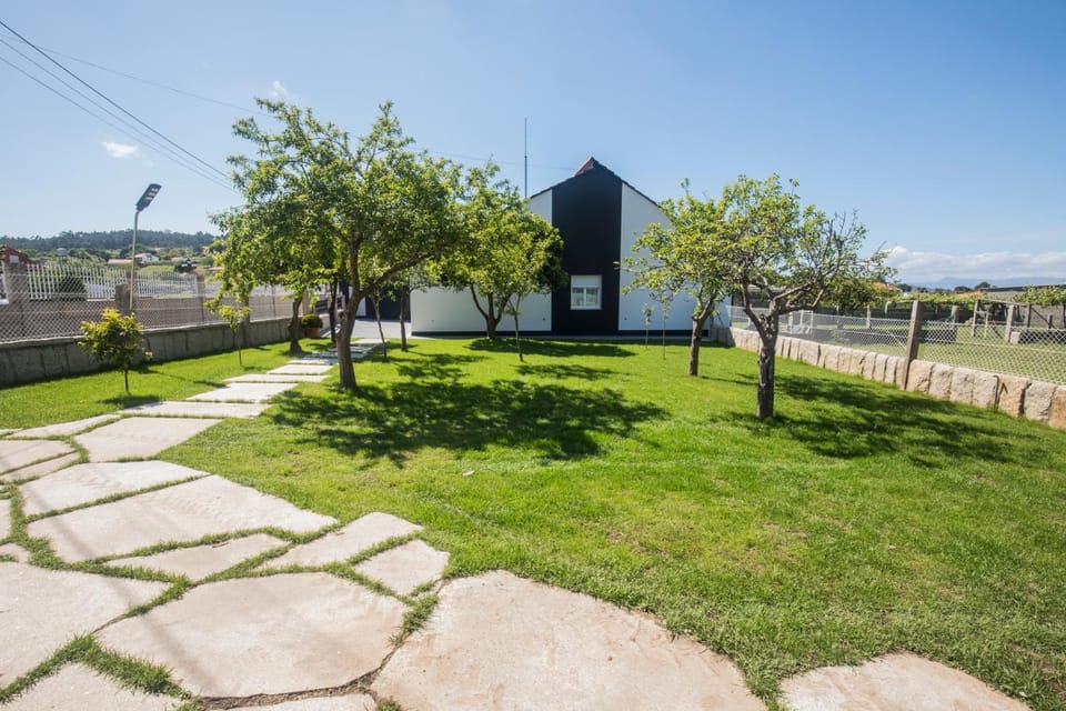 Property building, Garden, Garden view